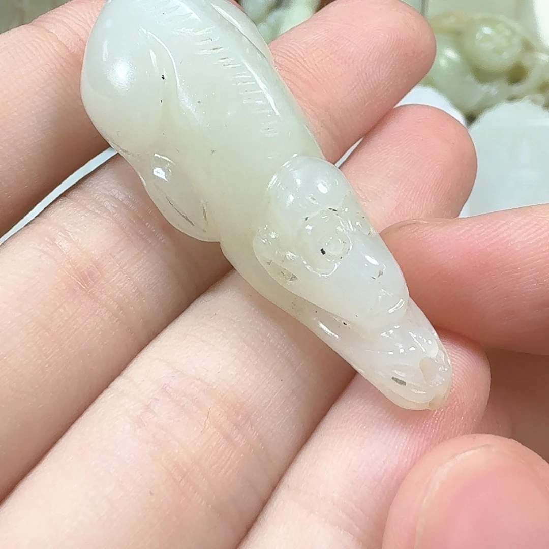 未镶嵌和田玉挂件