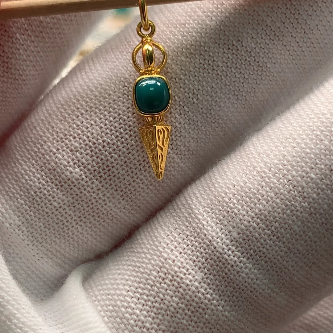 绿松石18K金镶嵌配饰