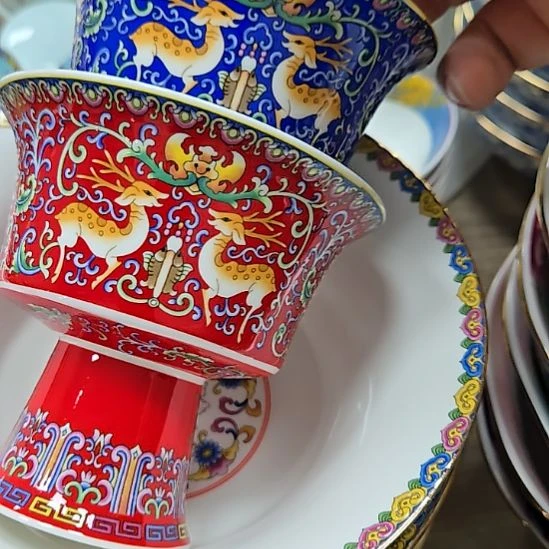 瓷片瑕疵爆花主人杯2个珐琅彩66666