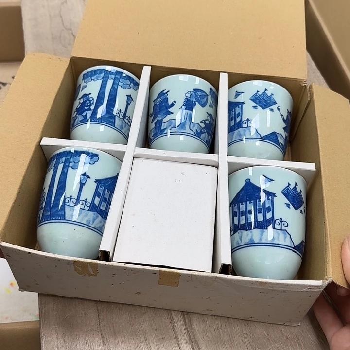 瓷片噗哈哈哈哈哈哈哈哈哈我的