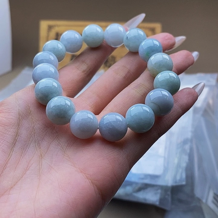 未镶嵌手串翡翠天然