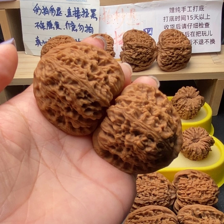 文玩核桃吊坠代*生三角团子水尖福利42尺0901
