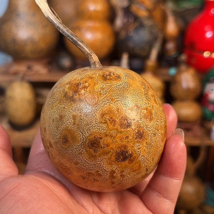 ꧁***꧂祥云苹果。