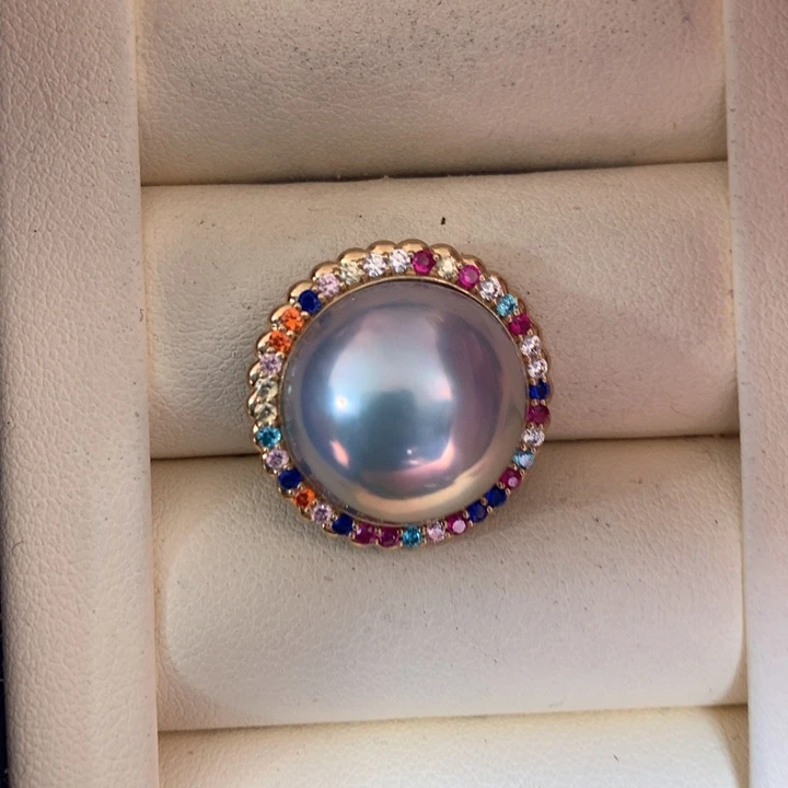 18K金镶嵌颈饰拼合珍珠（马贝珠）