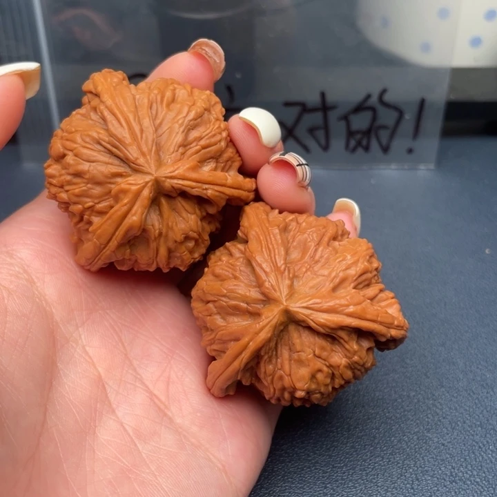 唐***生吊坠文玩核桃白狮子