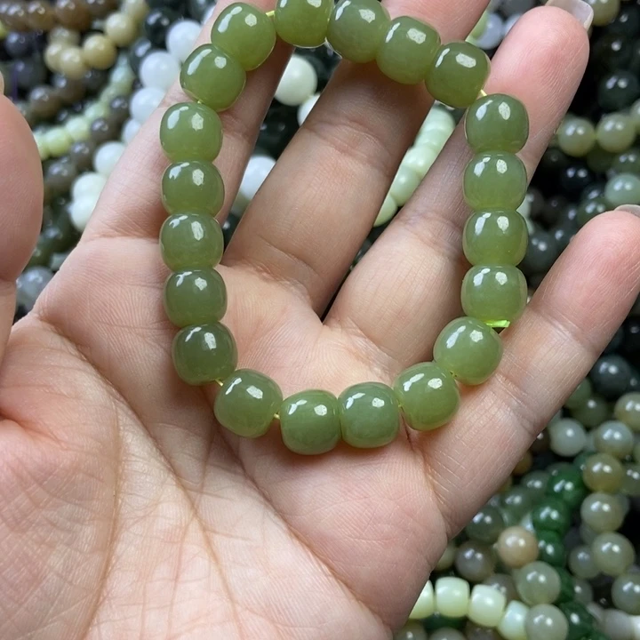 颈饰未镶嵌和田玉卡10