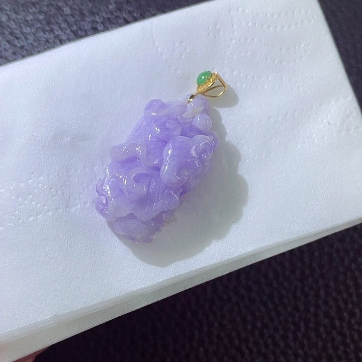 翡翠颈饰18K金镶嵌翡翠
