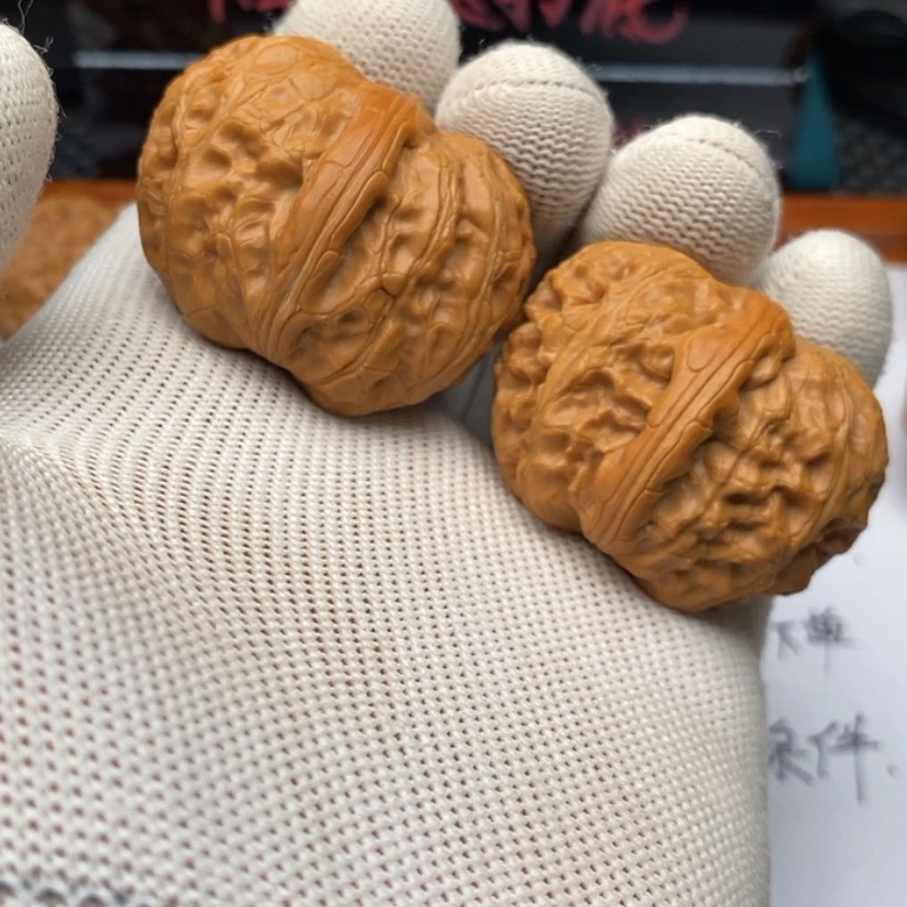 【闪购商品】文玩核桃把件81元宝