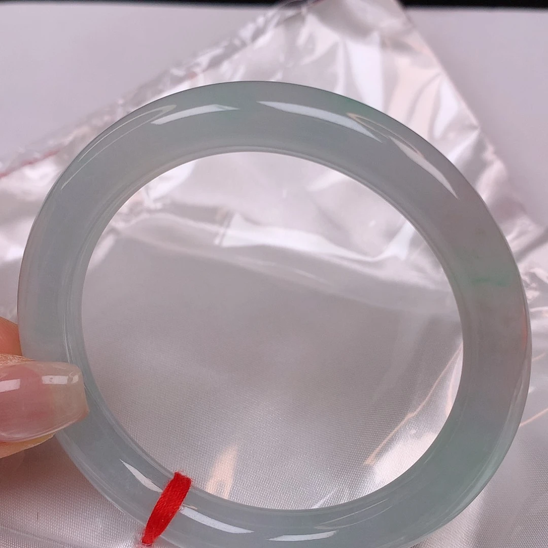 【闪购商品】翡翠手镯未镶嵌57圆条手镯