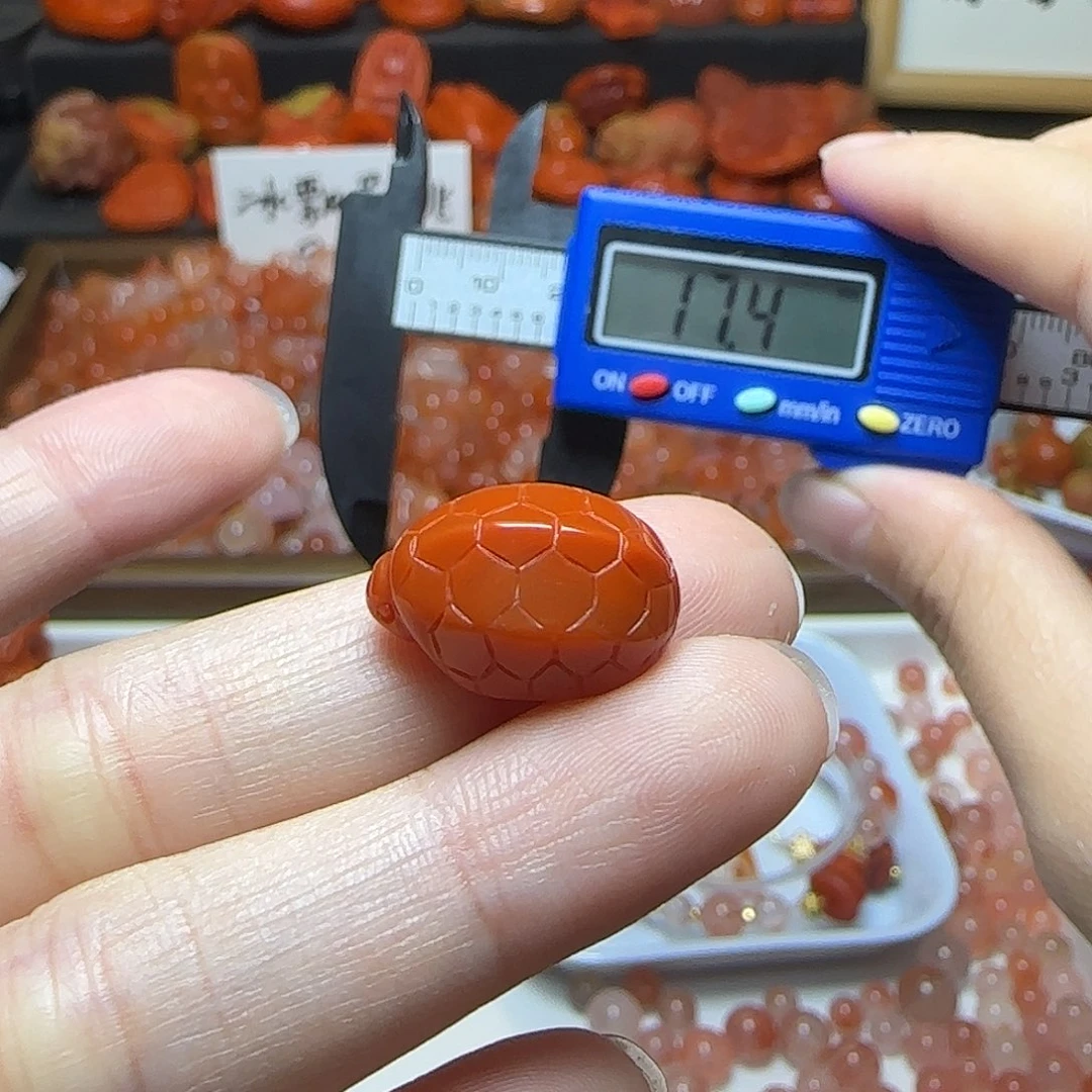 南红玛瑙未镶嵌颈饰