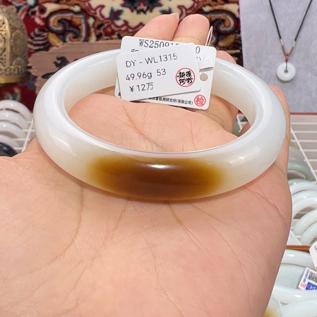 和田玉（糖玉）未镶嵌手镯新疆和田玉糖镯