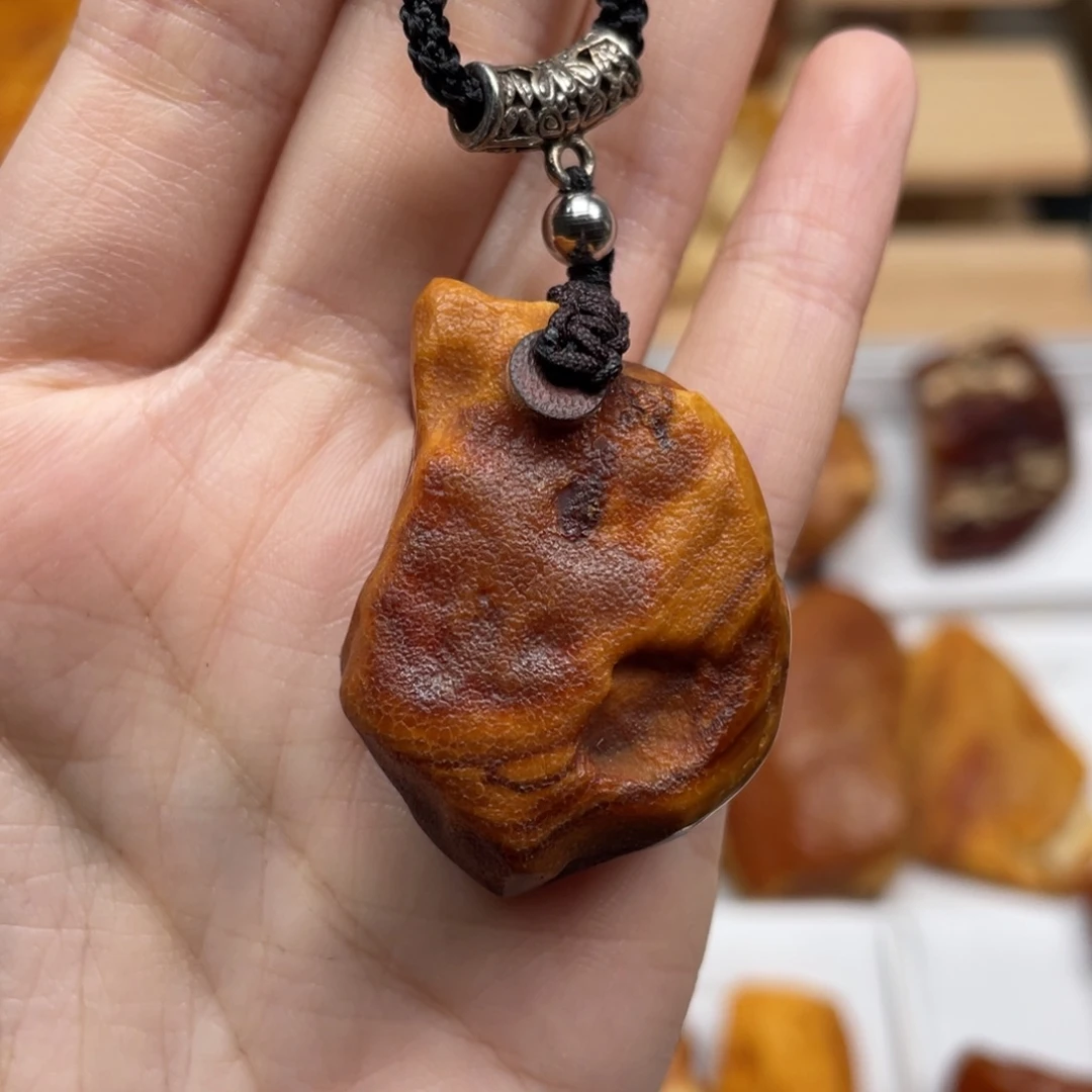 琥珀未镶嵌珠宝奇石