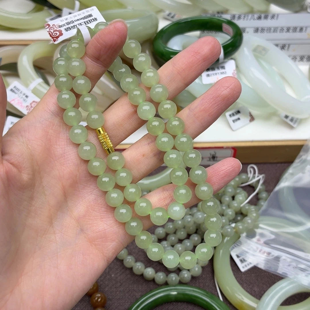 和田玉（糖玉）未镶嵌颈饰