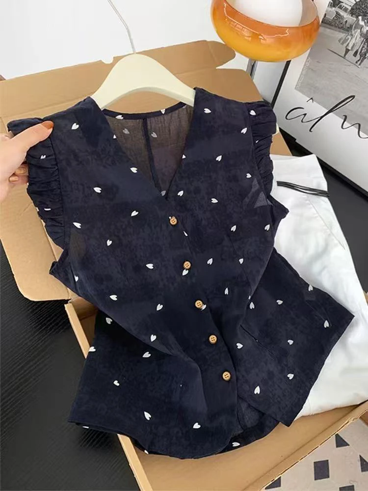 时尚洋气减龄飞飞袖爱心印花衬衫女夏季独特漂亮V领薄款无袖上衣