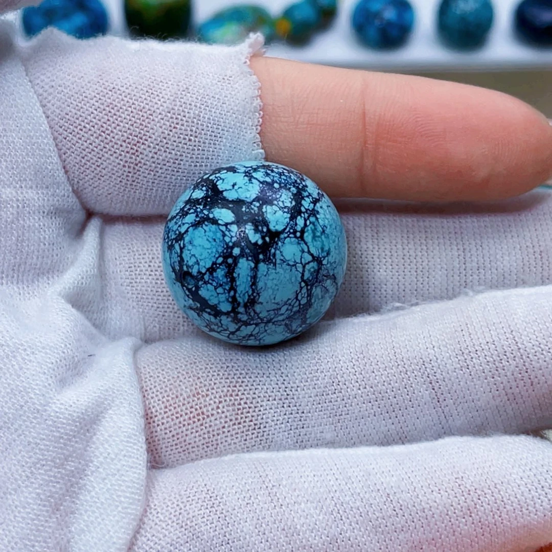 D****绿松石未镶嵌饰品