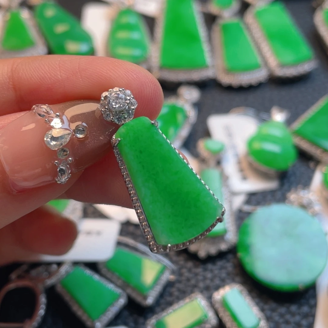 翡翠银S925镶嵌颈饰