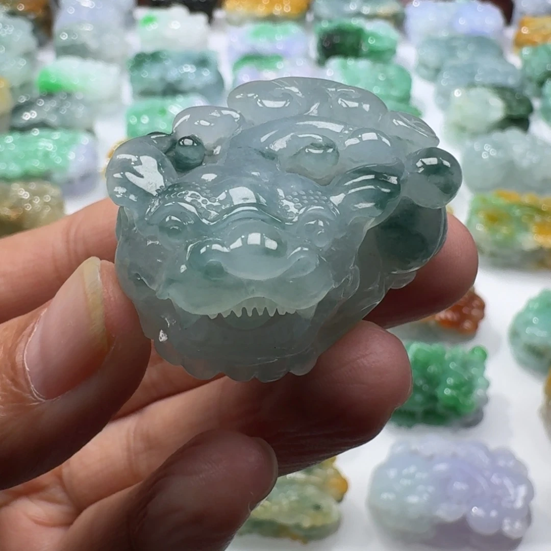 翡翠未镶嵌挂件貔貅