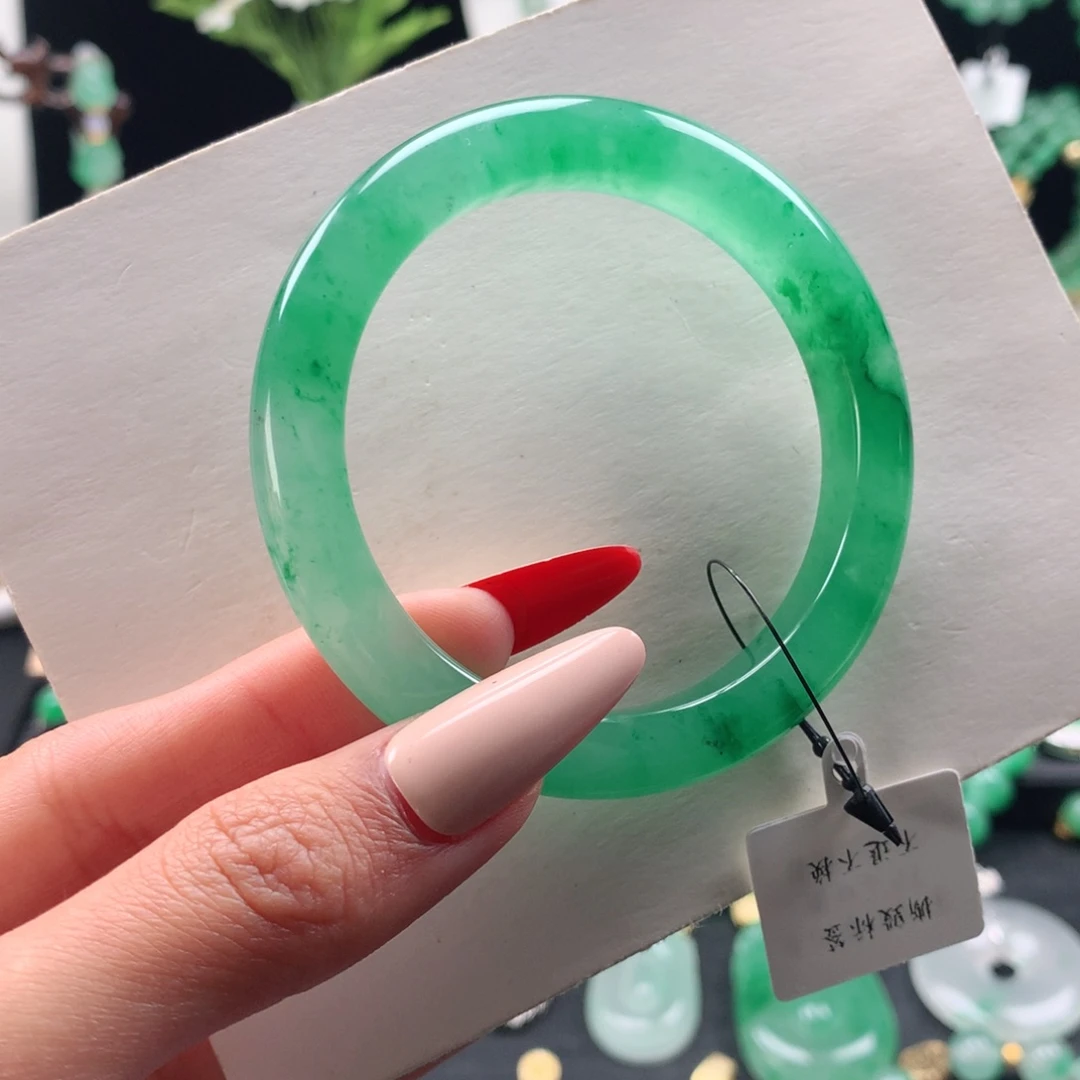 石英质玉未镶嵌手镯