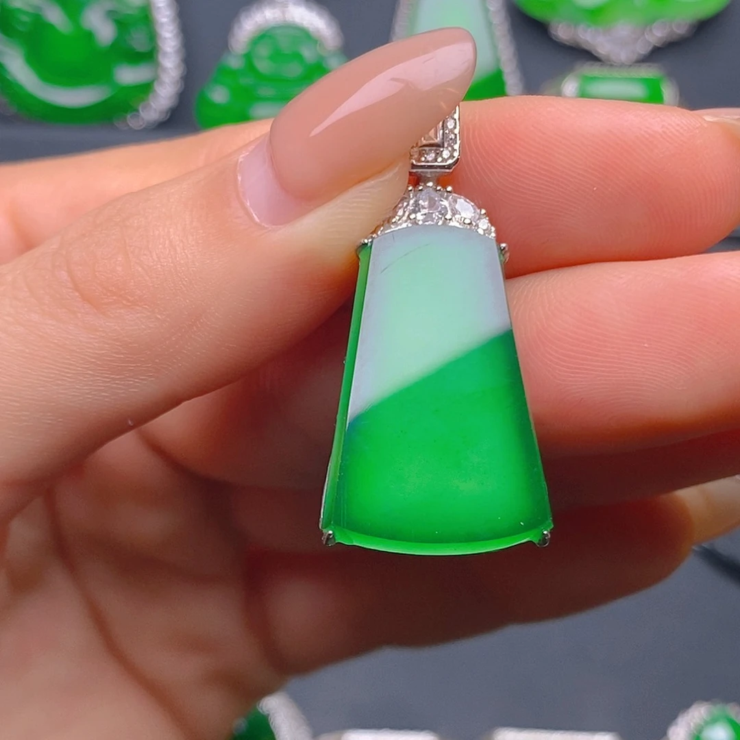 颈饰银S925镶嵌翡翠