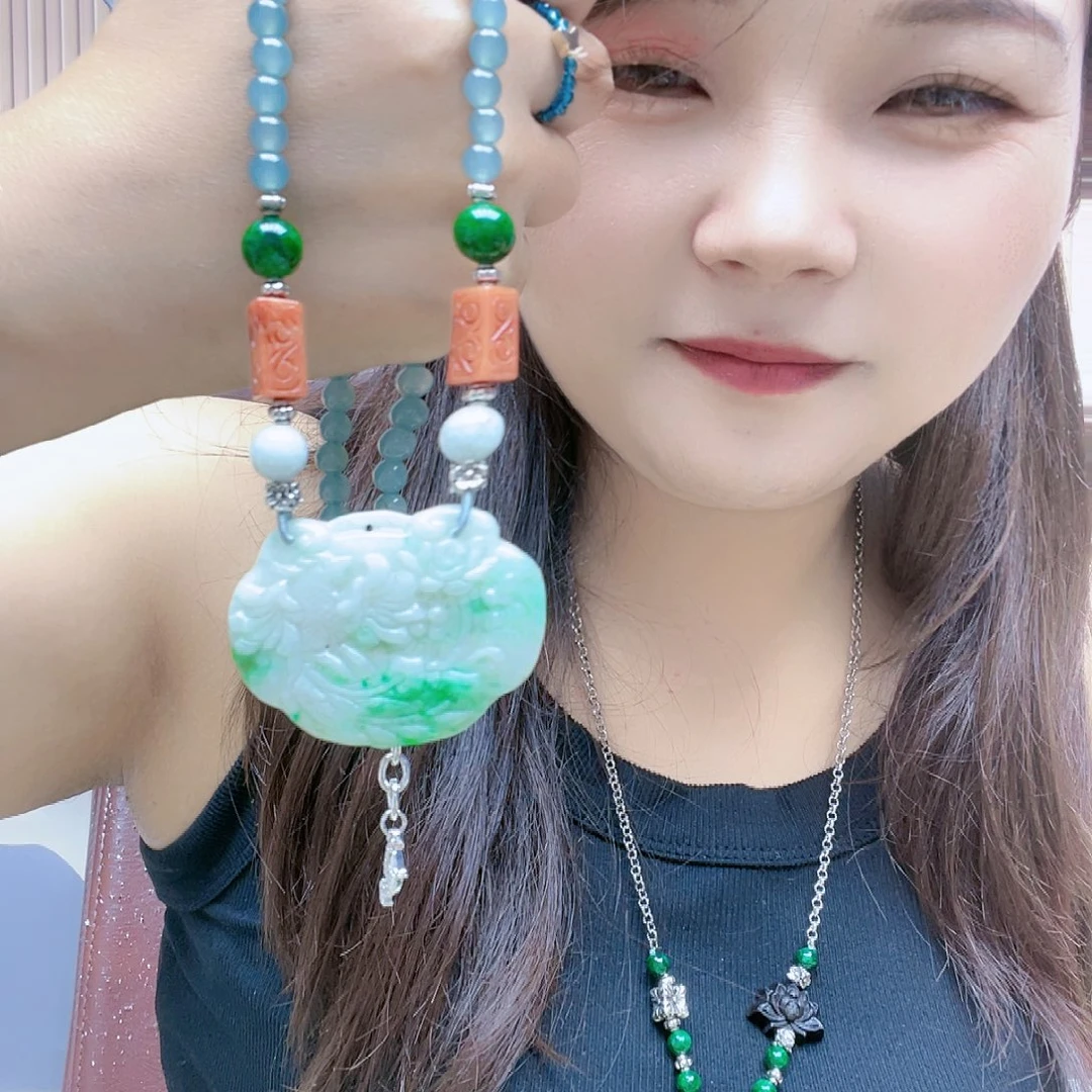【闪购商品】翡翠未镶嵌颈饰