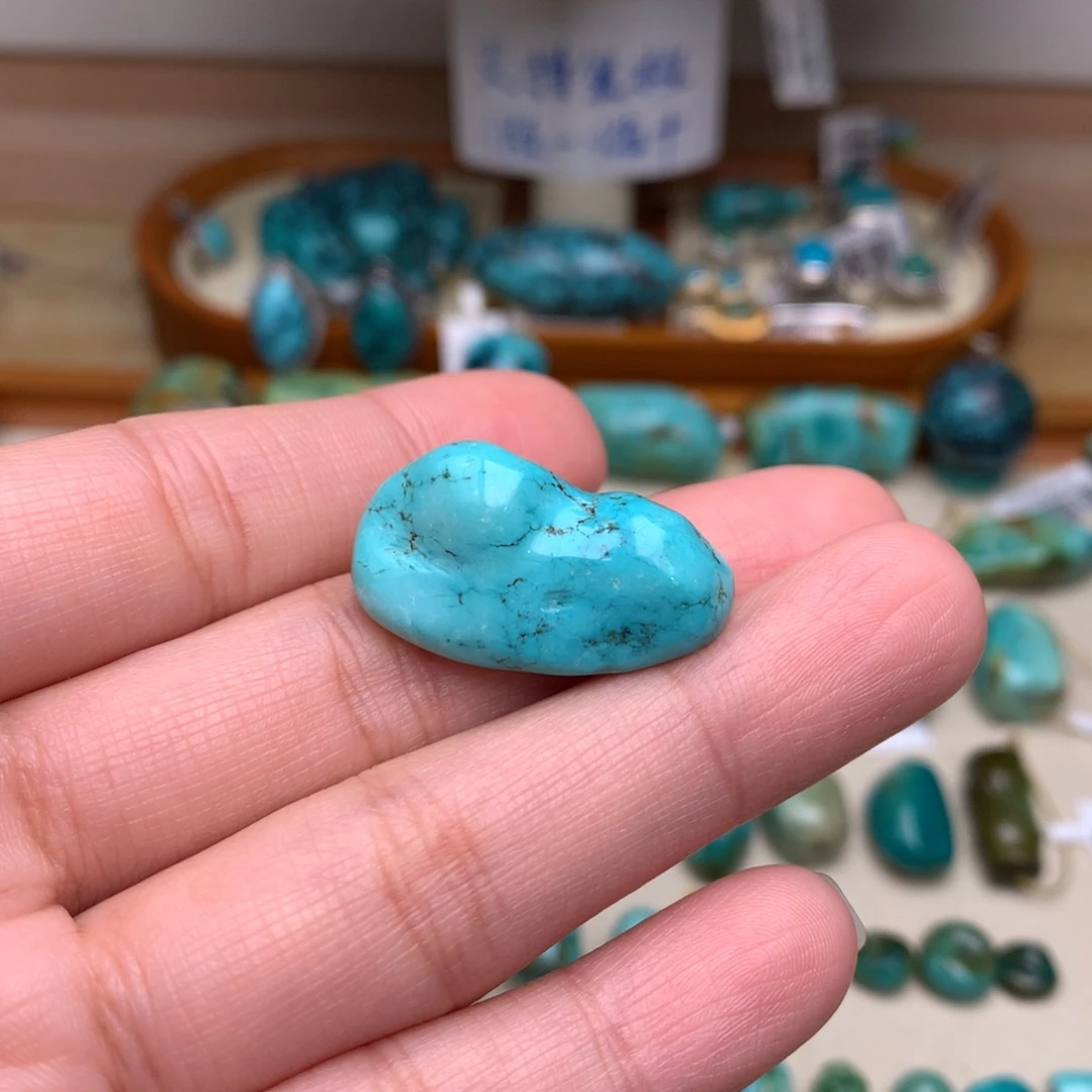 骑****绿松石未镶嵌珠宝奇石