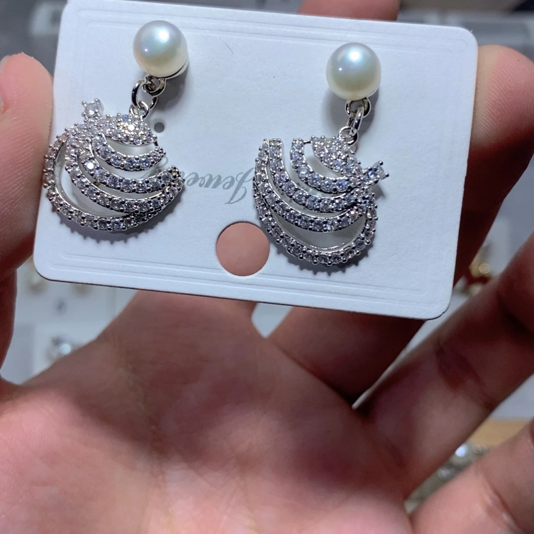 银S925镶嵌耳饰淡水珍珠
