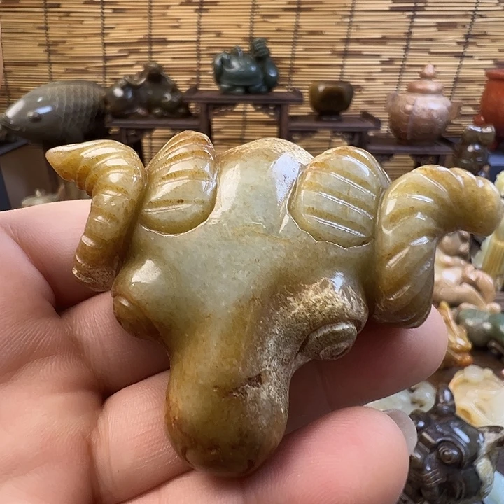 月***日和田玉（糖玉）未镶嵌挂件