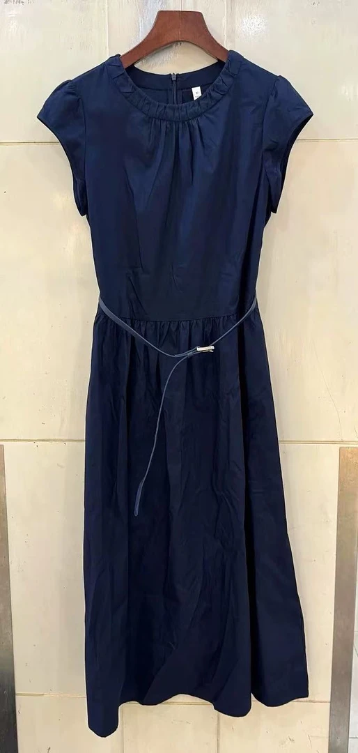 夏季法式高级感无袖收腰中长气质A字休闲连衣裙