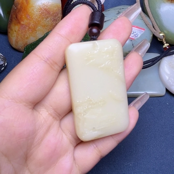 和田玉未镶嵌珠宝奇石