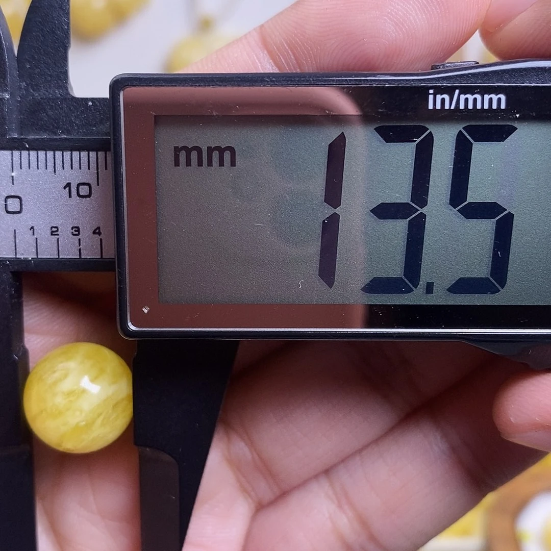 裸石琥珀未镶嵌蜜蜡圆珠