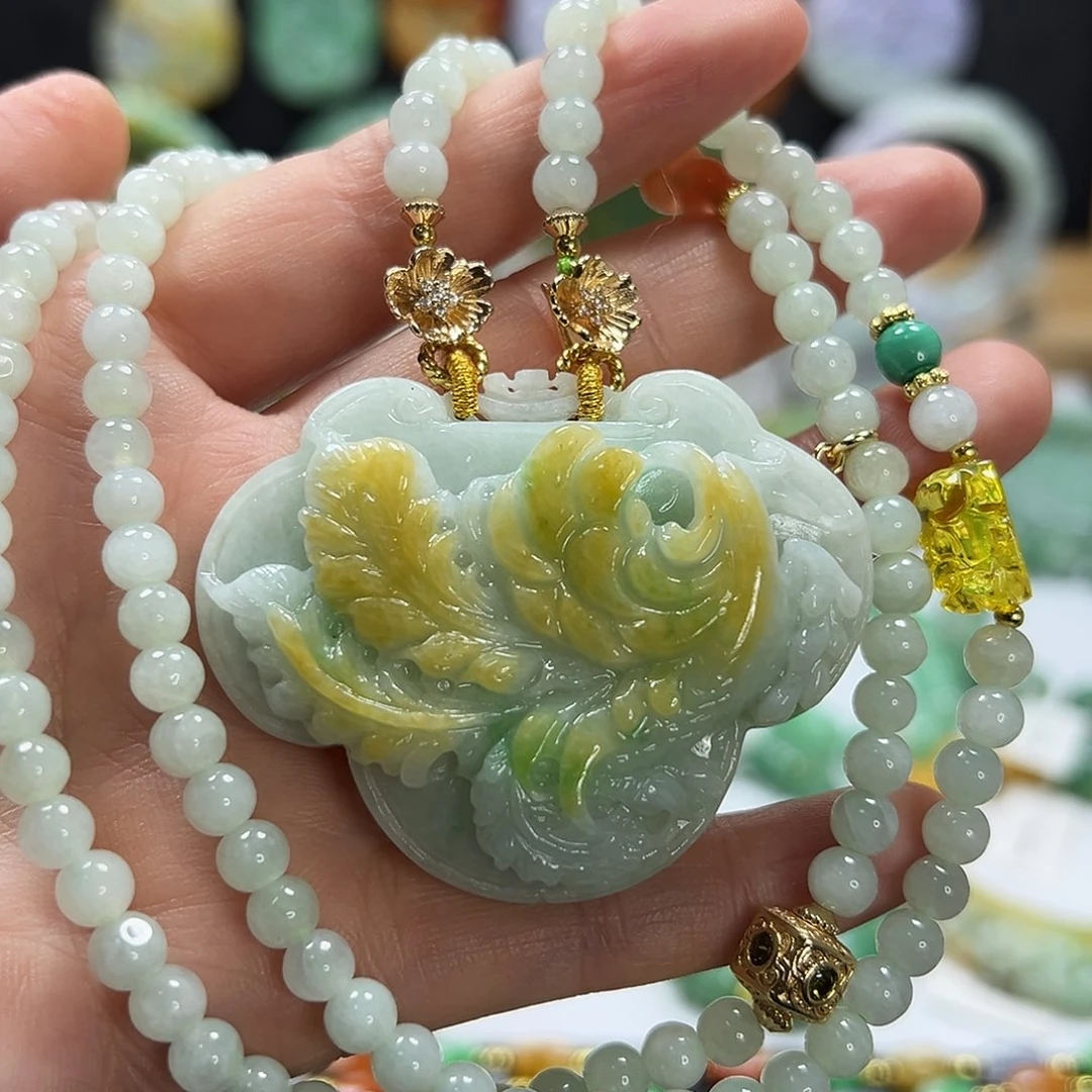 翡翠未镶嵌颈饰吊坠