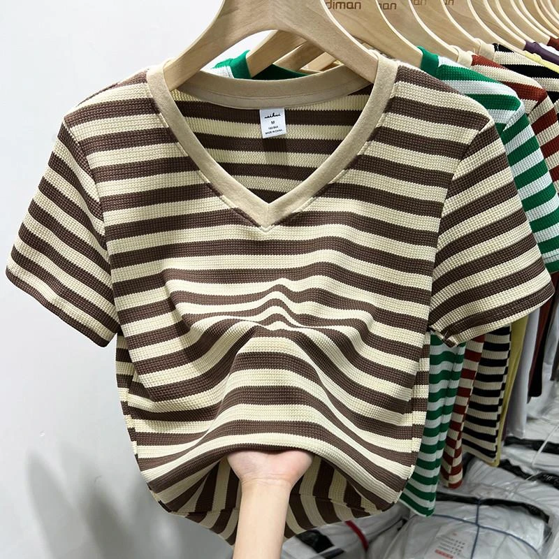 V领条纹t恤女短袖夏季新款宽松半袖体恤衫华夫格撞色内搭打底上衣