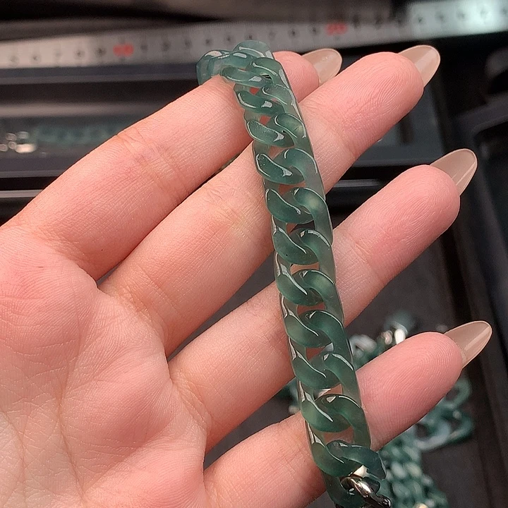 巩***司未镶嵌定制翡翠7777777
