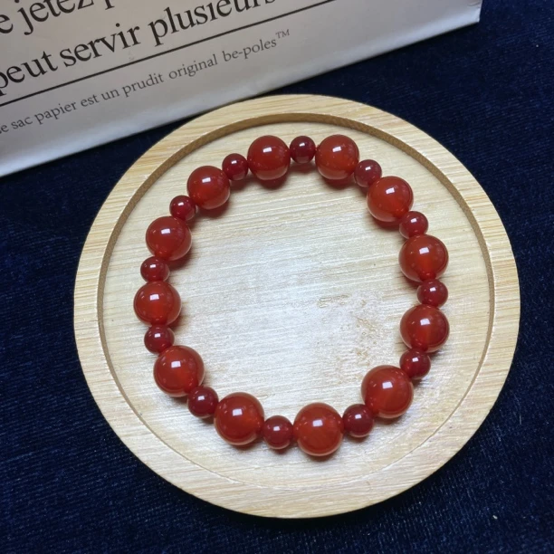 大小珠红玛瑙手串单圈手链绝美巨显白玛瑙手链百搭好转运手串