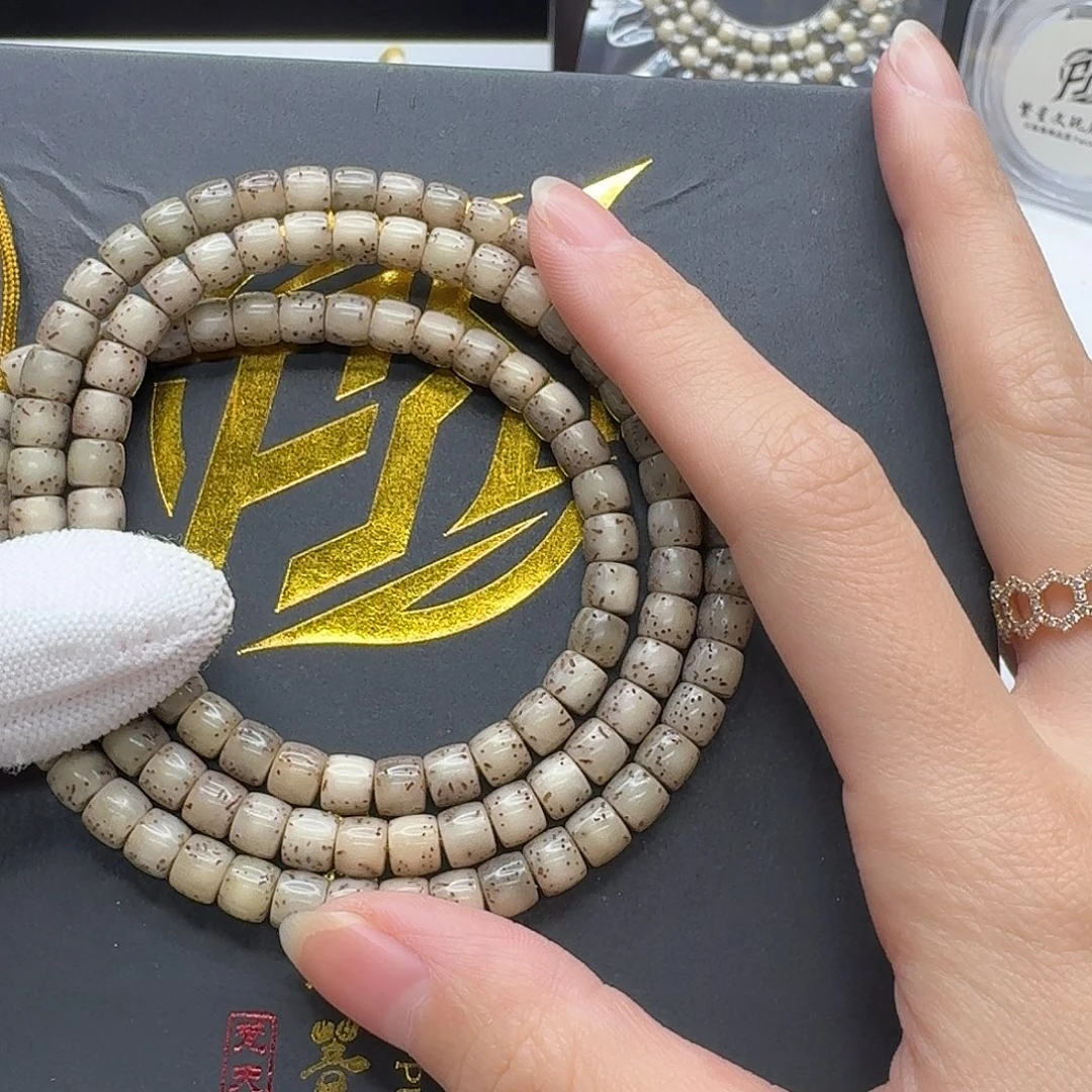 星月菩提吊坠117一物一图冰糖河豚6直切108