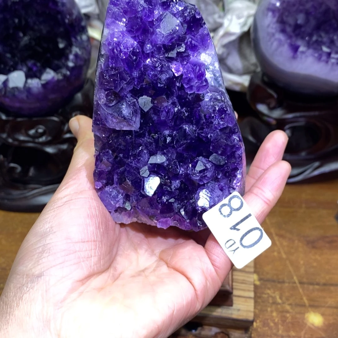 水晶大型摆件（非配饰）未镶嵌