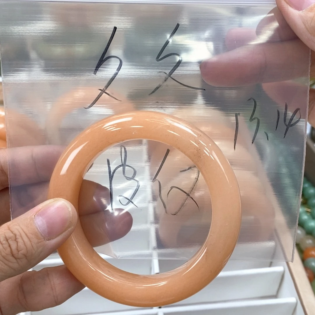 石英质玉未镶嵌手镯久*
