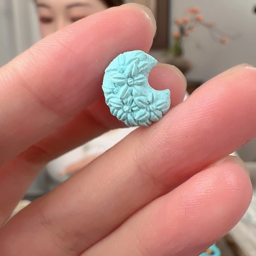 绿松石未镶嵌珠宝奇石