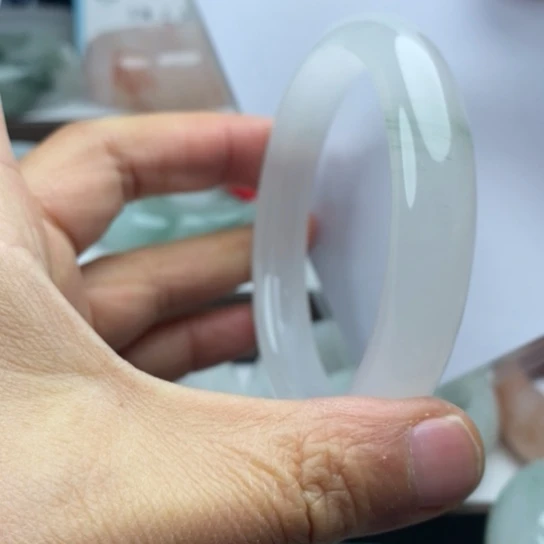 石英质玉（金丝玉）未镶嵌手镯