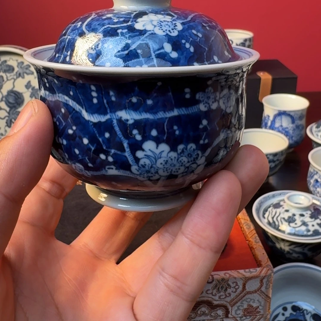 王***也摆件柴窑青花冰梅盖碗