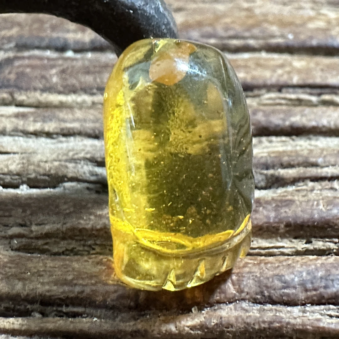 精品天然琥珀吊坠5d37n739p2y4jjn1