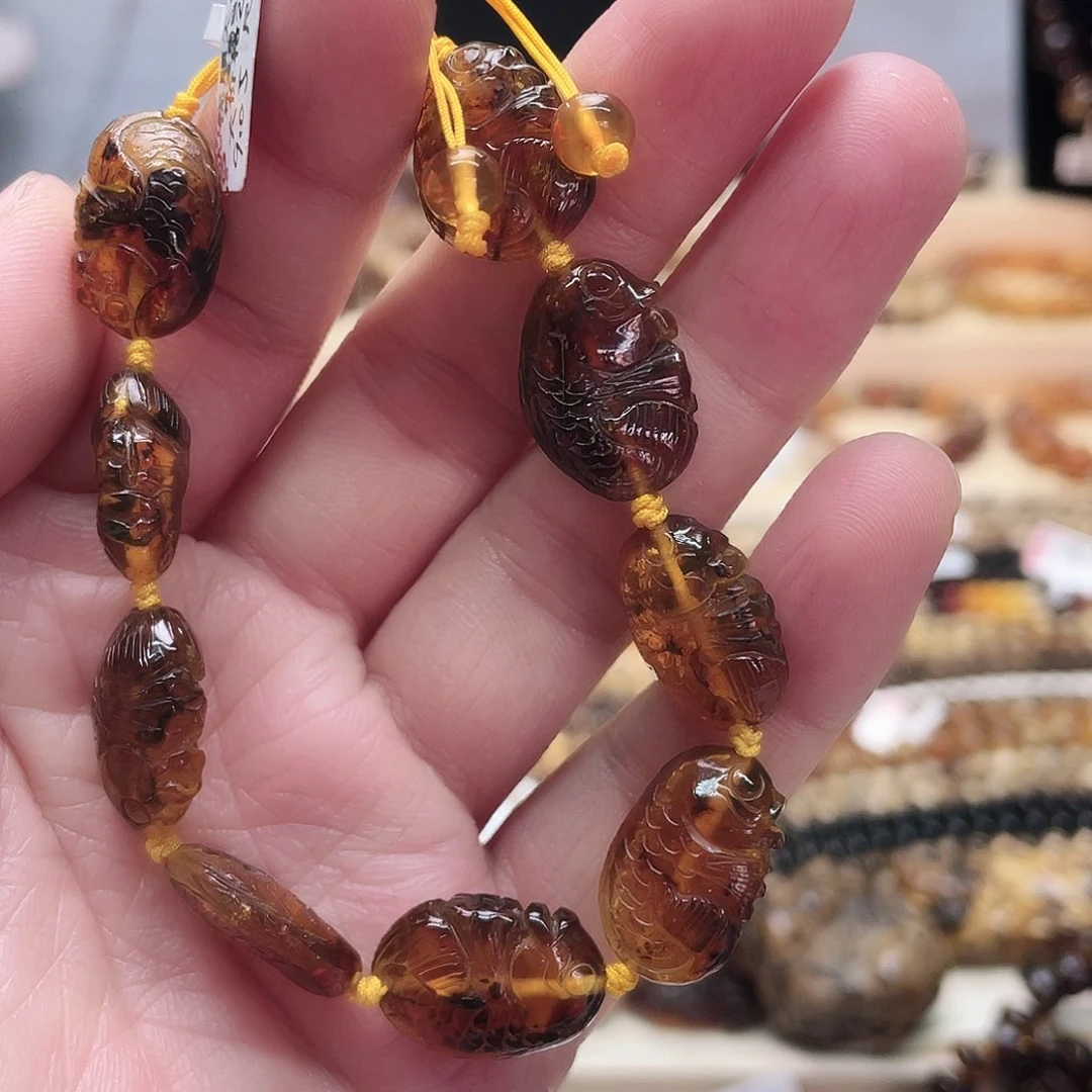 琥珀裸石未镶嵌一****大