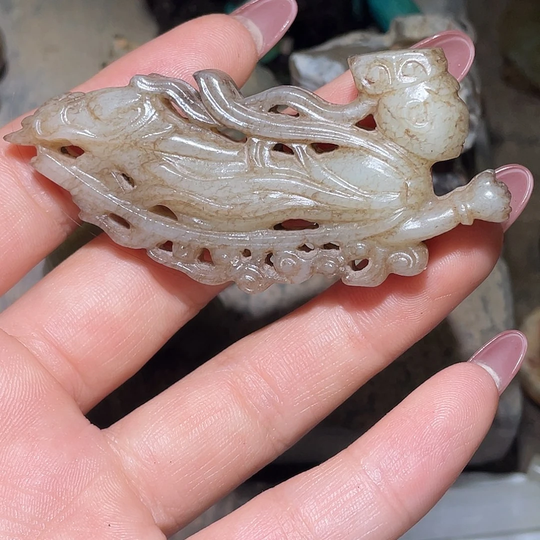 玉***间和田玉（糖玉）未镶嵌挂件