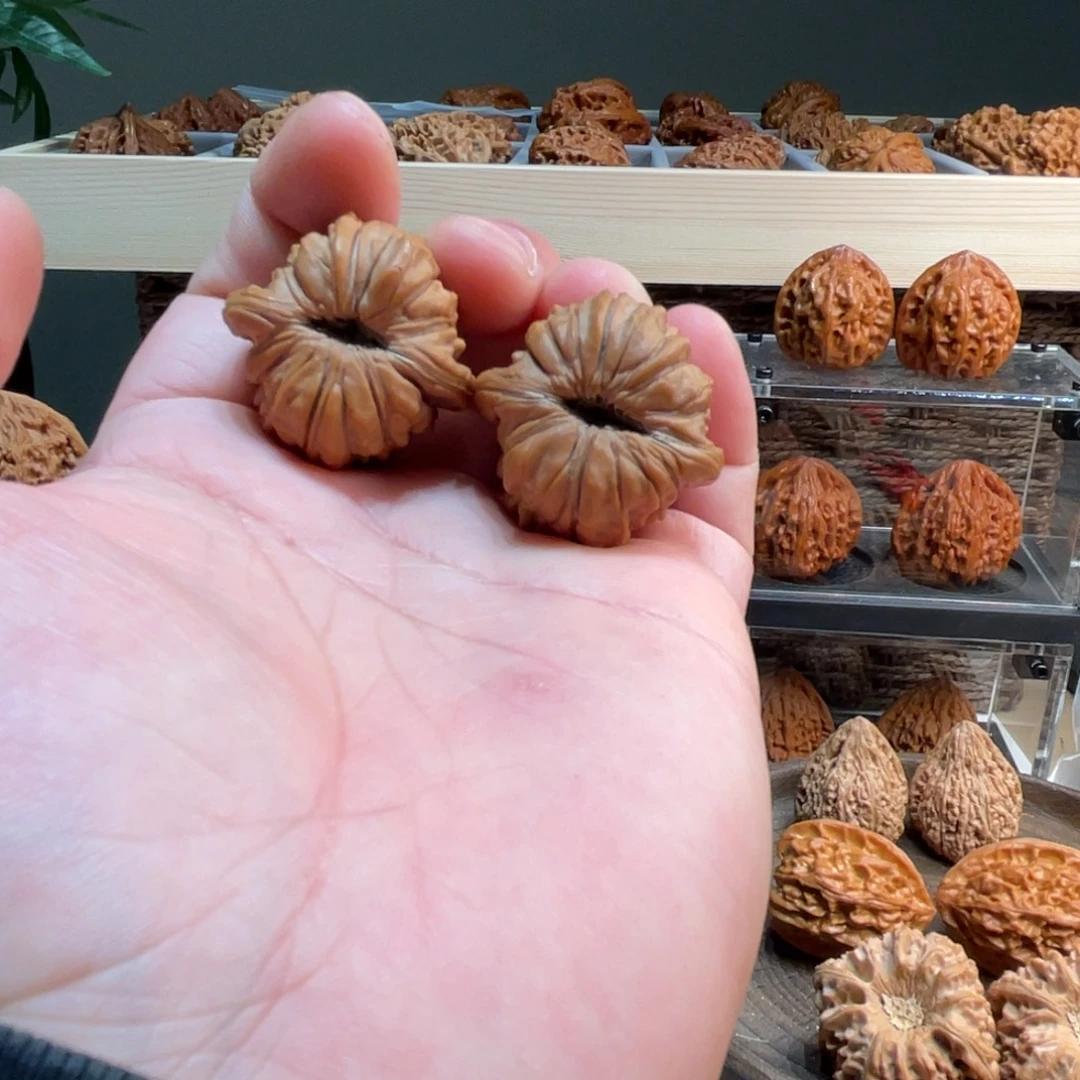 水***孩把件文玩核桃天下第一楼