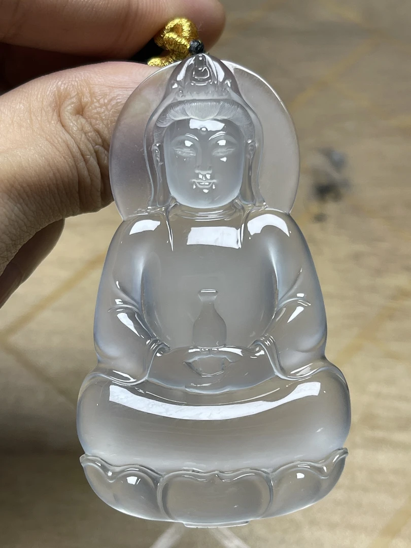 天然翡翠A货玻璃种观音