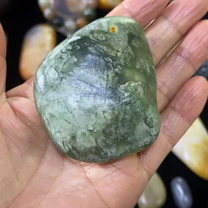深***秀和田玉（糖玉）未镶嵌挂件