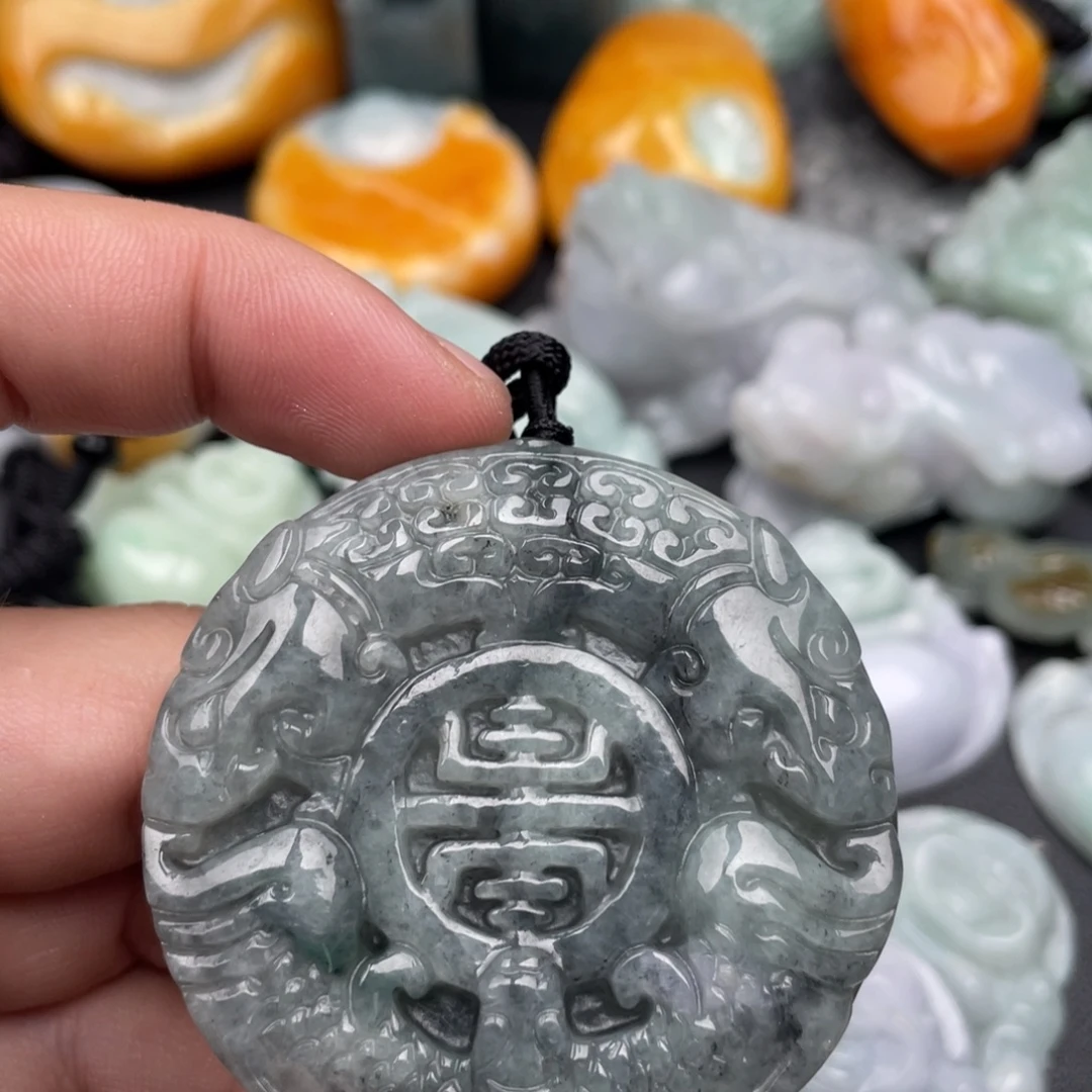 吊坠(不含链)未镶嵌翡翠