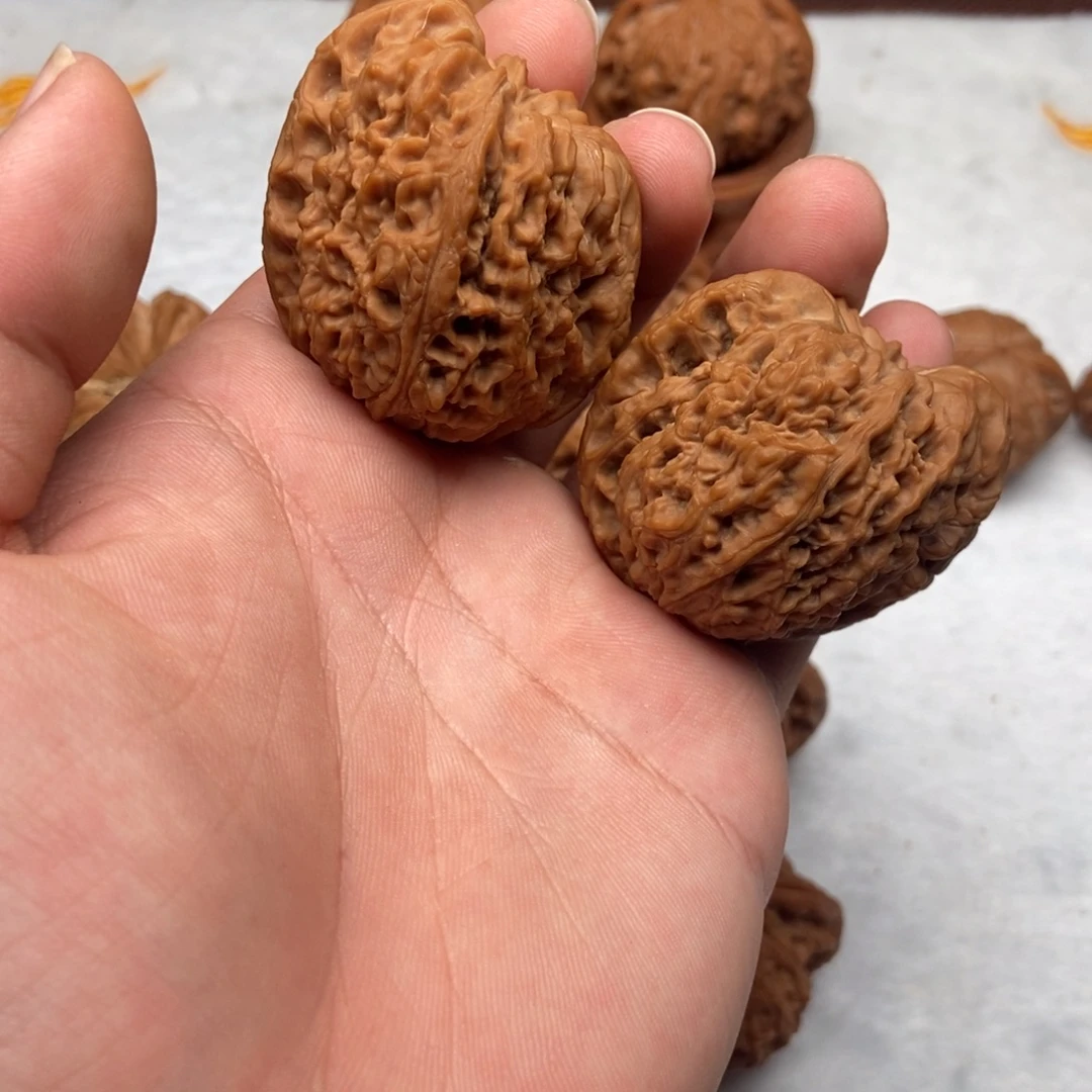 文玩核桃吊坠天残