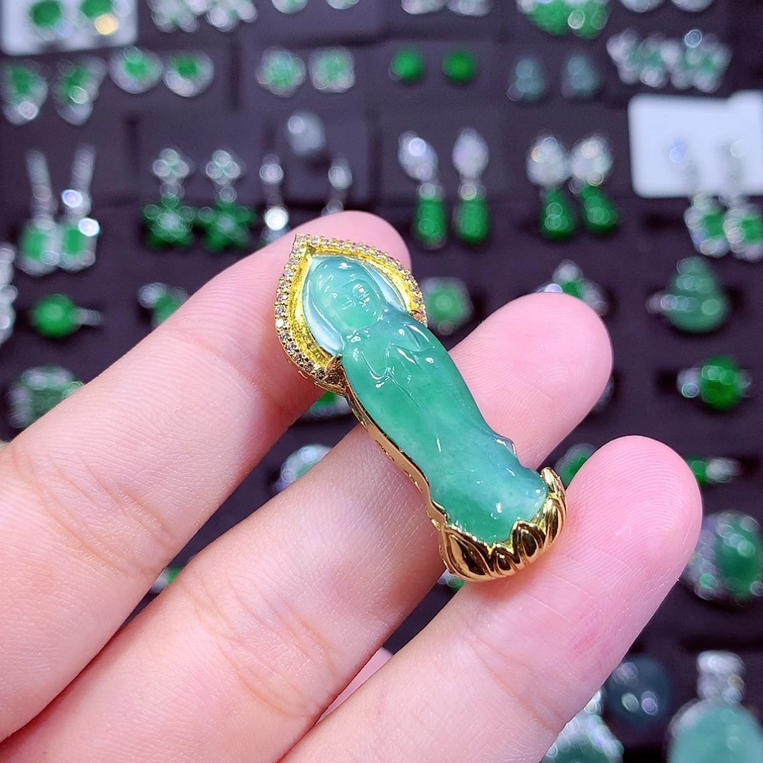 颈饰未镶嵌翡翠天然