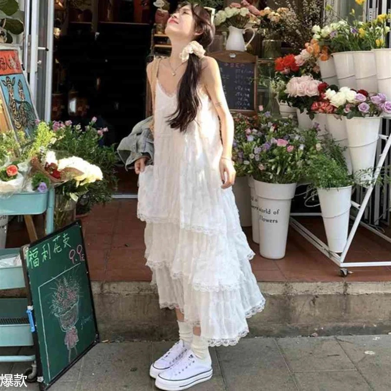 夏季法式白色吊带连衣裙子女春夏季2025新款高级感海边度假风长裙